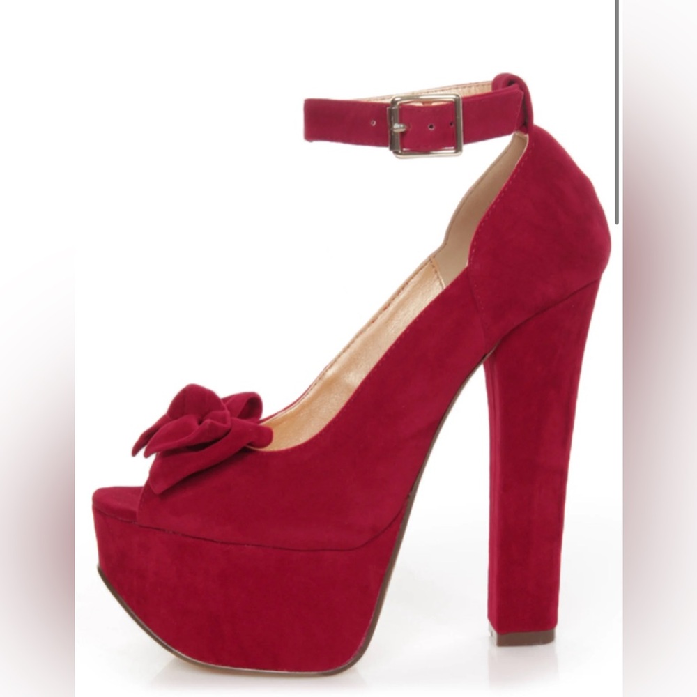 Luichiny Van Essa Red Knotty Bow Peep Toe Platform Heels NWOT
